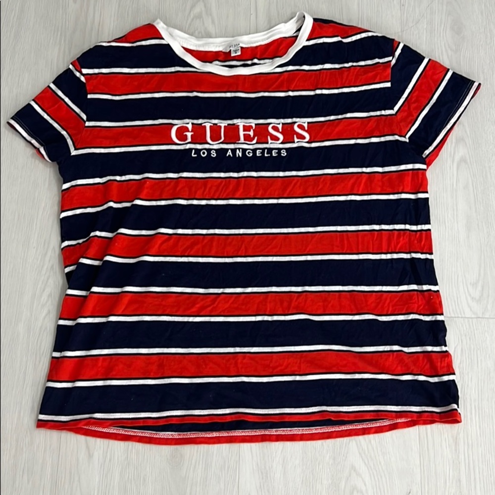 Guess tee size M